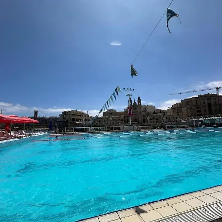 Duplex Penthouse Prime Location Lägenhet *