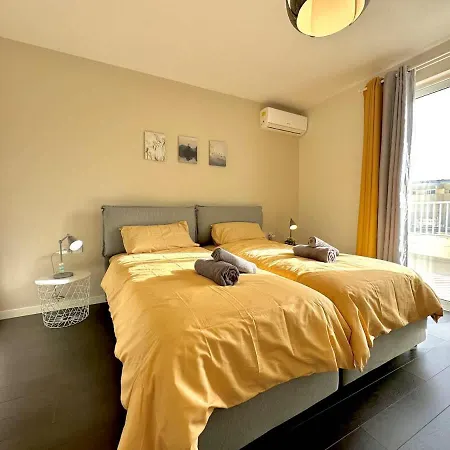 Duplex Penthouse Prime Location Lägenhet St. Julian's