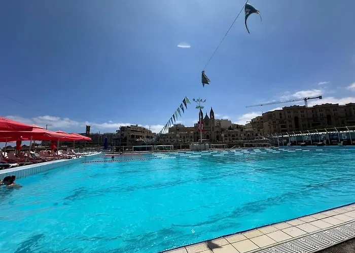 Duplex Penthouse Prime Location アパート *